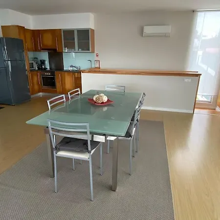 Familia Ponta Delgada (Sao Miguel)