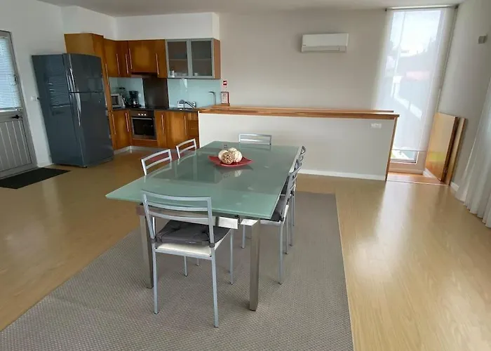 Familia 蓬塔德尔加达